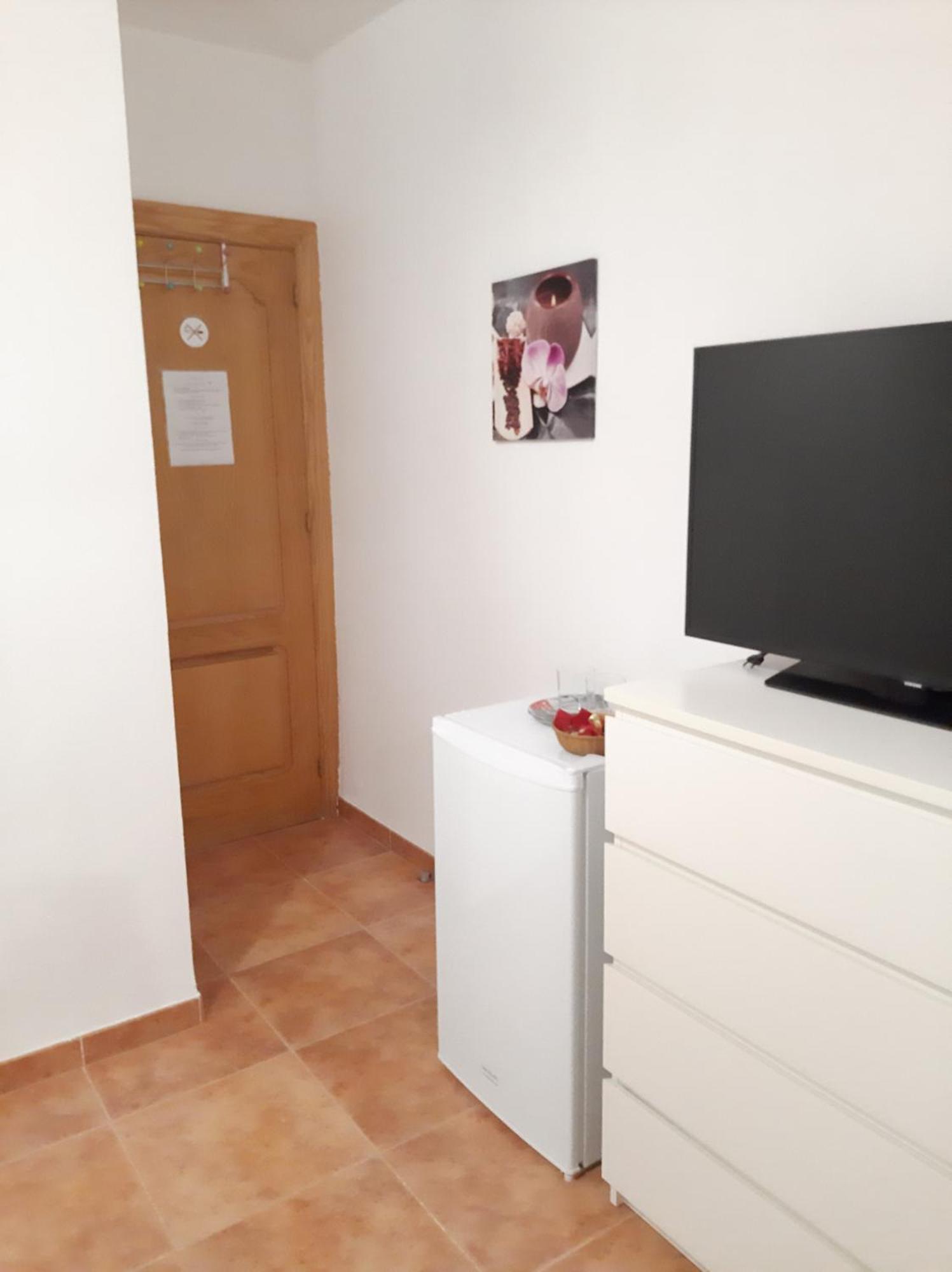 Habitacion Avilena Tropical En Aguadulce Almería Rom bilde