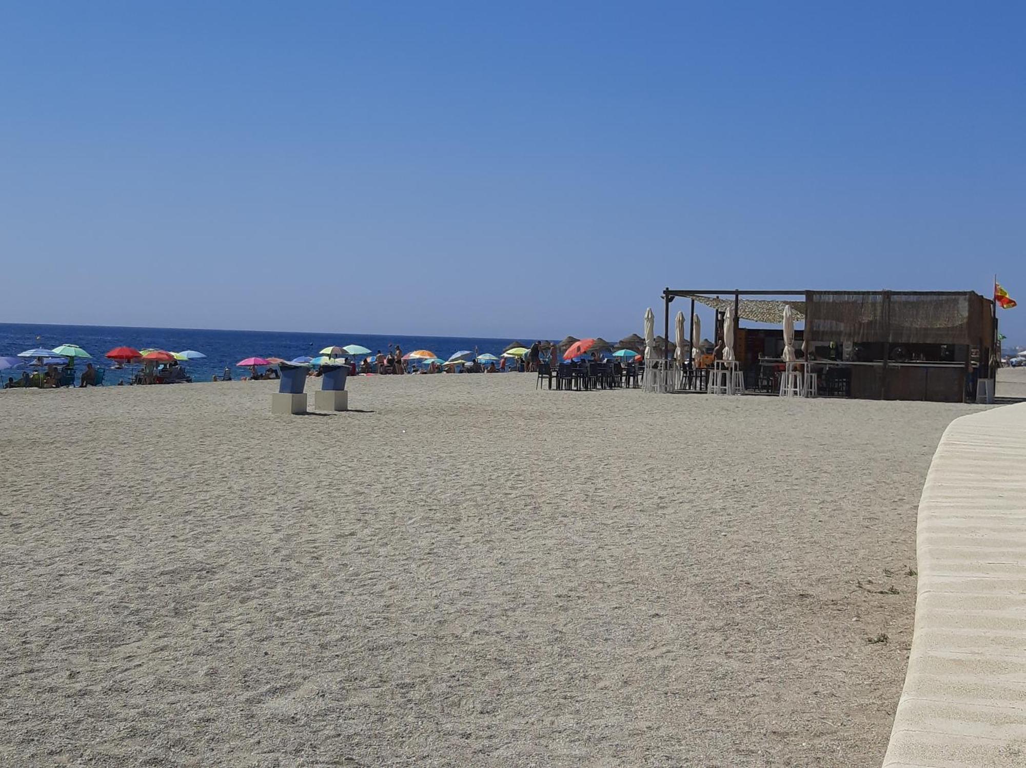Habitacion Avilena Tropical En Aguadulce Almería Rom bilde